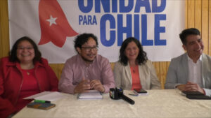 De izquierda a derecha: Valentilla Millalonco, Erwin Sandoval, Lorenza Soza y Julio Ñanco